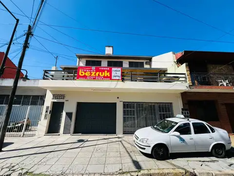 Venta en Bloque – 2 Departamentos   Local   Garage en San Isidro