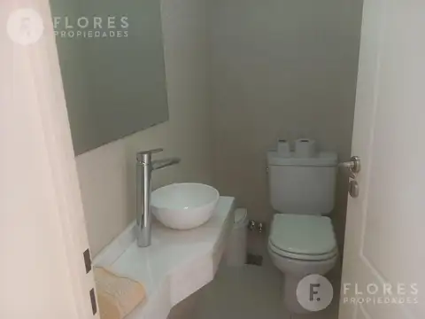 Casa en Alquiler al Oeste