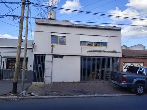 PH 3 ambientes con patio en Ramos Mejia