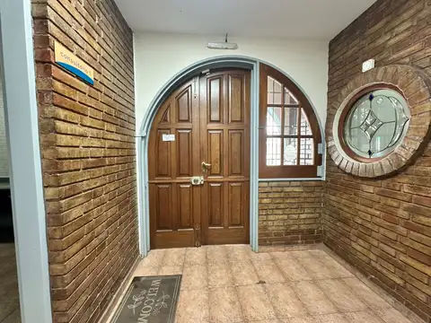 Aristóbulo Del Valle 400