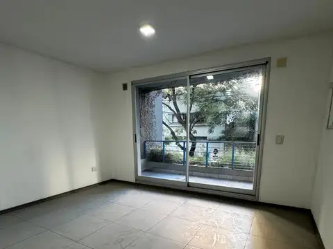 Cachimayo 700, Piso 1
