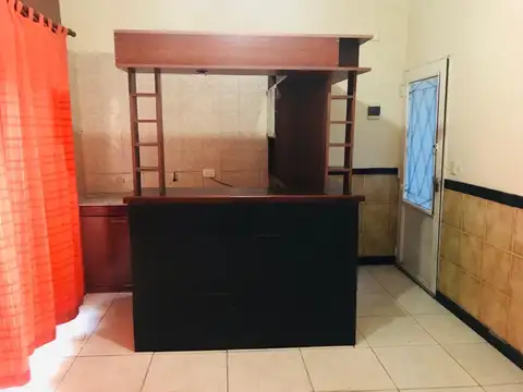 NUEVO VALOR! EXCELENTE PH PB AL FONDO C/ENTRADA INDEP. IDEAL P/ 2 FLIAS CON PATIO Y ACCESO A TERRAZA