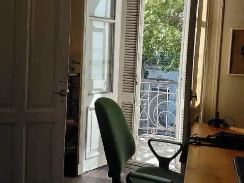 Zeballos 2000, Piso 1