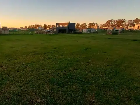 Terreno / Lote en venta de 528m2 ubicado en Pilar del Este Barrio Santa Elisa