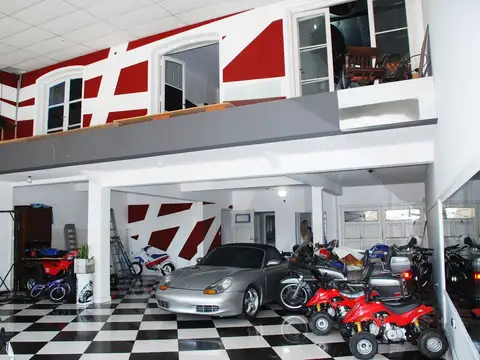 Local en Venta en Olivos, USD 1.100.000