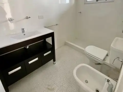 Departamento 4 ambientes con 3 baños