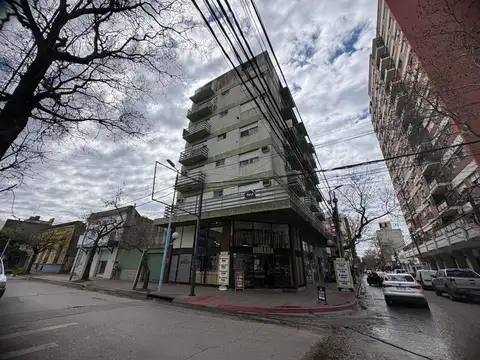 DEPARTAMENENTO EN PLENO CENTRO
