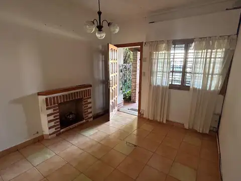 Depto Tipo Casa 3 ambientes con 1 baño