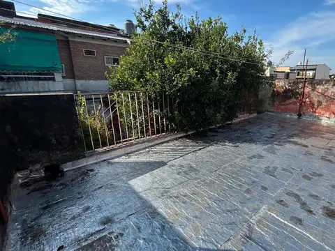 Depto Tipo Casa en Venta 45 años
