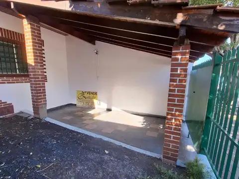 Depto Tipo Casa en Venta en Centro, USD 98.000