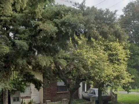 Venta casa 3 ambientes  a reciclar