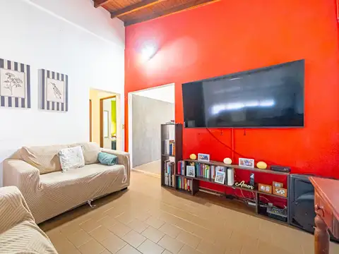 VENTA CASA  4 AMBIENTES VILLA UDAONDO DEPTO PARQUE