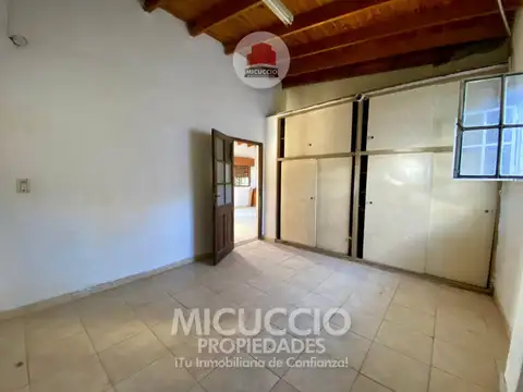 Casa 3 ambientes con 1 baño