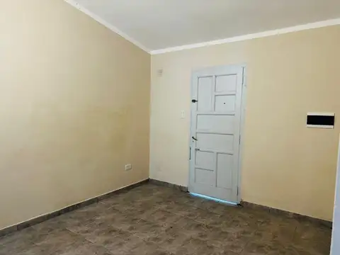 Casa en Alquiler en Zona Este, $ 950.000