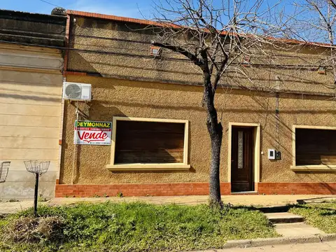 Moreno entre Alem y Laprida