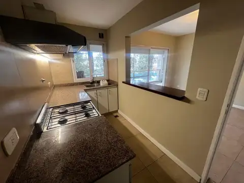 Departamento en Alquiler con 1 cocheras