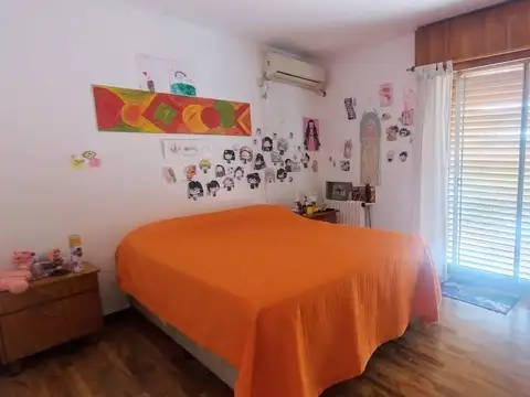 VENTA CASA 5 DORM CON COCHERA BAJO PALERMO
