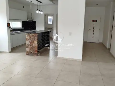 Casa en ALQUILER con Pileta. Barrio San Ramón. Pilar del Este.