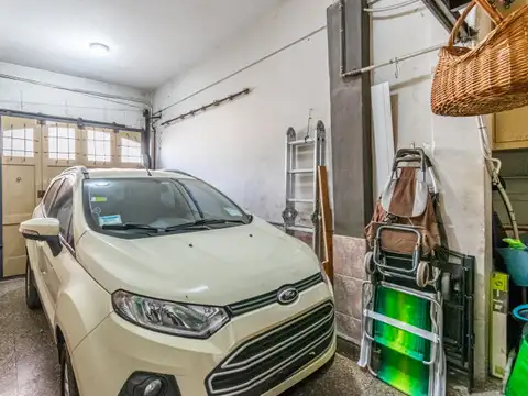Depto Tipo Casa en Venta con 1 cocheras