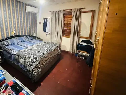 Casa en venta con EXCELENTE UBICACION  Godoy Cruz