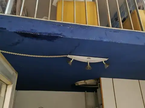 Local en galería Pellegrini 1100