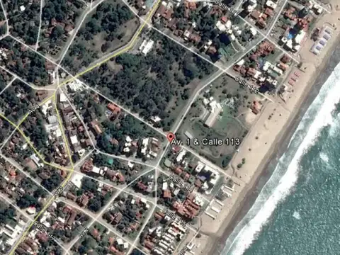 Lote de 1921m2 a una cuadra del mar - Apto Hotelería o condominio - Villa Gesell