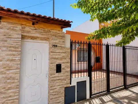 OPORTUNIDAD CASA PH  SIN EXPENSAS MULTIFAMILIAR !