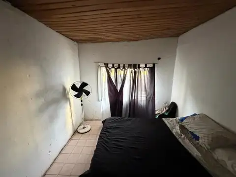 Casa 4 ambientes con 1 baño