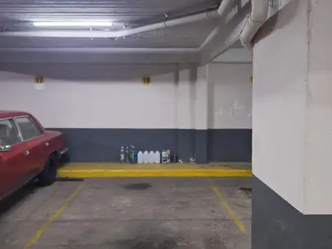 cocheras cubiertas portón automático