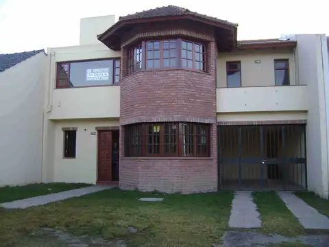 Exc Casa 4 Dor Vta Bcon/qcho/gge Cervantes 2700 G.