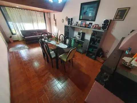 Casa en Venta en Villa Luzuriaga, USD 140.000