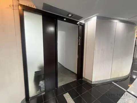 Oficina en Alquiler con 1 cochera
