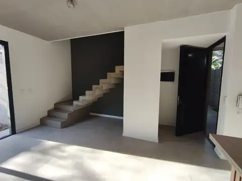 Casa en Alquiler en Barrio Parque Leloir, USD 1.650