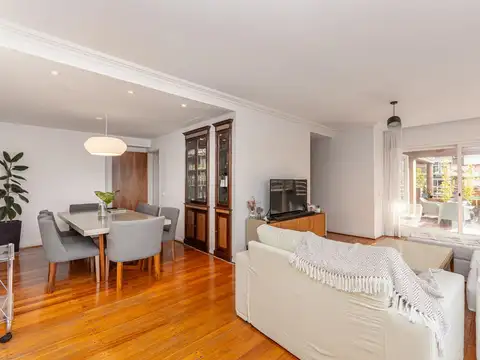 Departamento en Venta con 2 cocheras