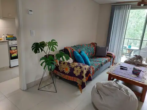 Departamento 6 ambientes con 2 baños