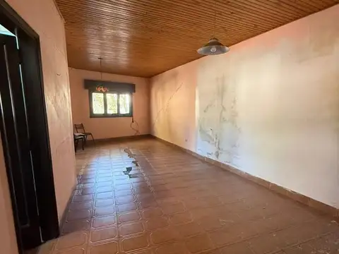 Casa en planta alta Alsina 2200
