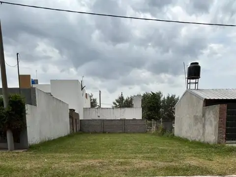 Lote baldío en venta.