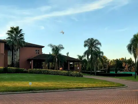 Terreno en Venta de 1215,0 m2