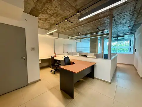 Espectacular oficina con cochera en Venta y Alquiler!