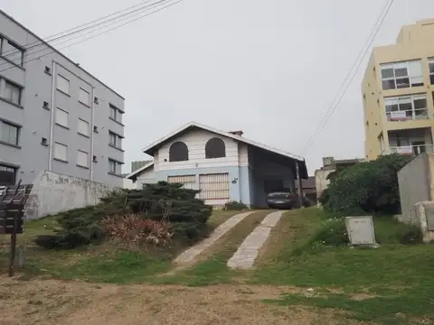 Terreno en venta, Villa Gesell, excelente ubicación.