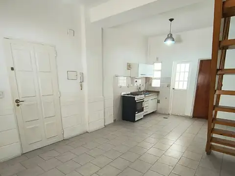 Venta Muy Lindo PH Duplex 2 Amb - con Bajas Expensas