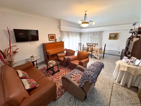 PH 4 AMB + LOCAL COMERCIAL PROPIEDAD EN BLOCK