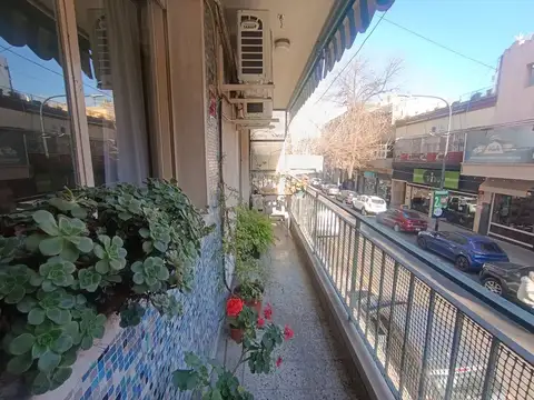 Departamento en Venta en Flores, USD 215.000