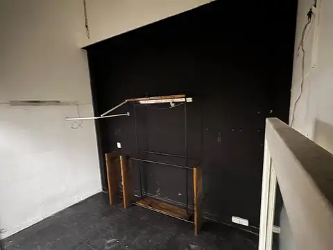 Venta Local Comercial, Primera Junta