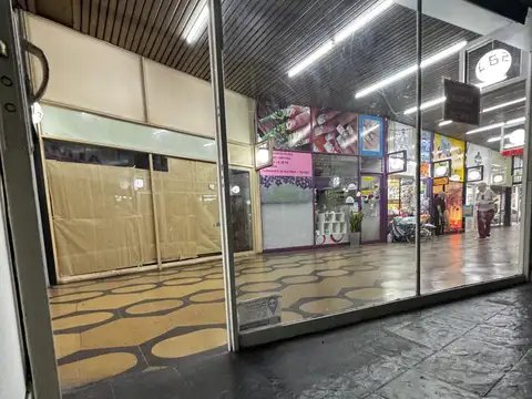 Venta Local Comercial, Primera Junta