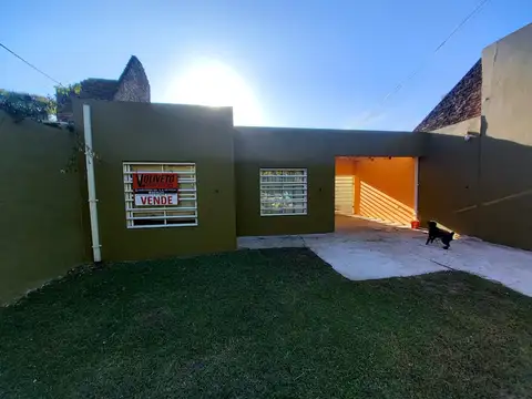 "HERMOSA CASA AMERICANA"