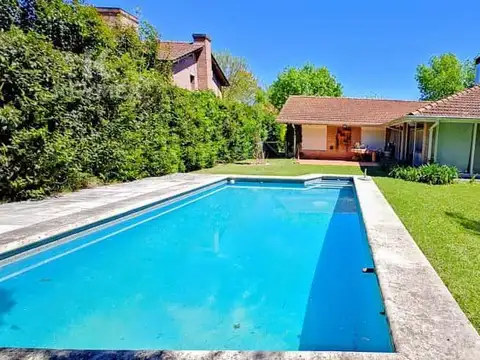 Casa en Venta en Club De Campo Pueyrredon, USD 237.000
