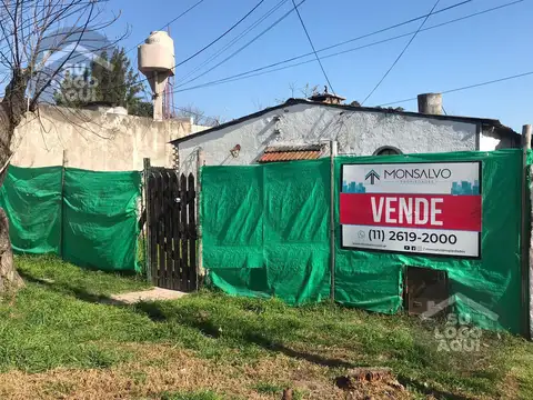 Anahi a metros de Lambaré