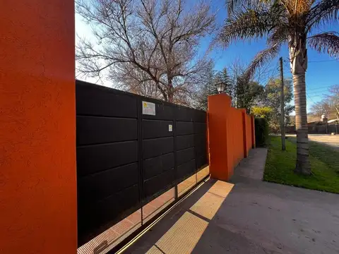 Casa en Alquiler en La Lonja, USD 1.100