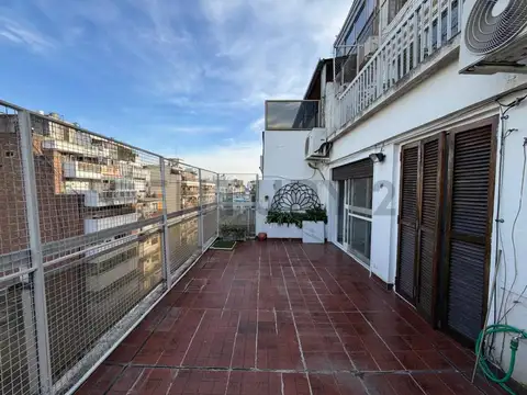 Alquiler depto 3 ambientes + dependencia + balcón terraza con parrilla y cochera en Villa Crespo